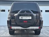 Mitsubishi Pajero 3,2 DI-D 190PS  Instyle-7 4x4 - náhled 9