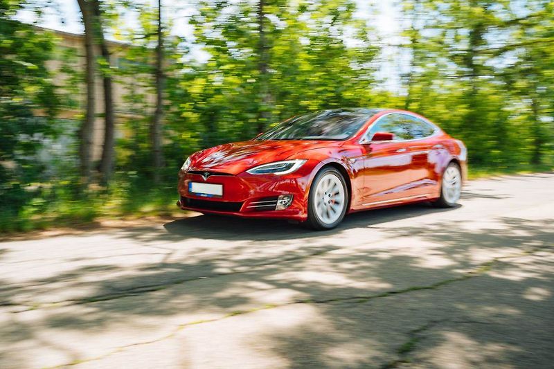 Tesla Model S (2019) P100D Ludicrous, SoH 91% - fotka 29 z 30