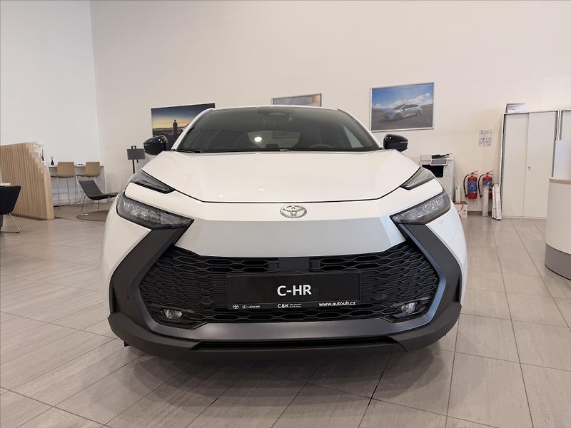 Toyota C-HR 1,8 Style  Hybrid (140k) - fotka 7 z 12