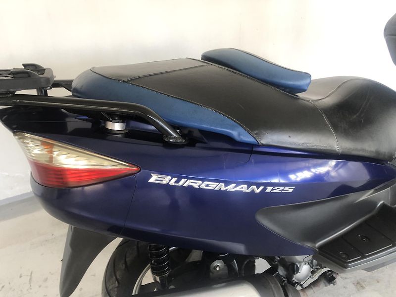 Suzuki Burgman 125 - fotka 14 z 17