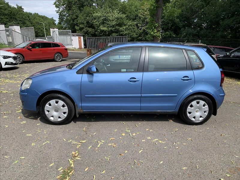 Volkswagen Polo 1,2 i KLIMATIZACE - fotka 5 z 18