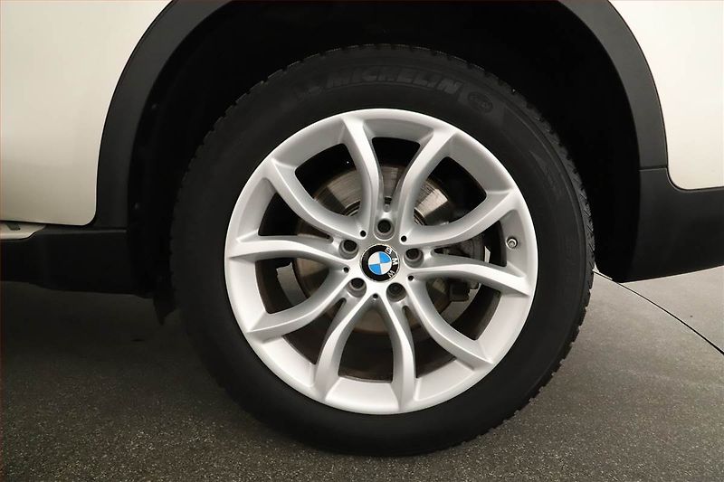 BMW X6 (2016) xDrive40d - fotka 20 z 20