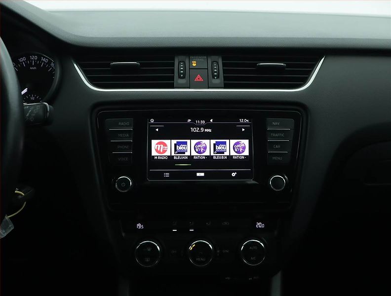 Škoda Octavia (2017) 1.6 TDI, Navi - fotka 12 z 15