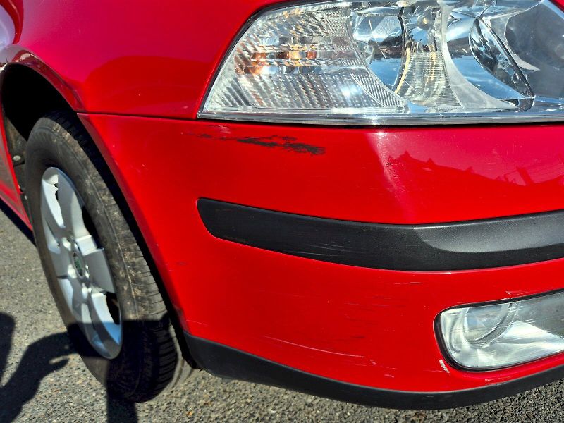 Škoda Octavia (2012) TOUR II. 1,6MPI 75KW 5°manuáln - fotka 14 z 27