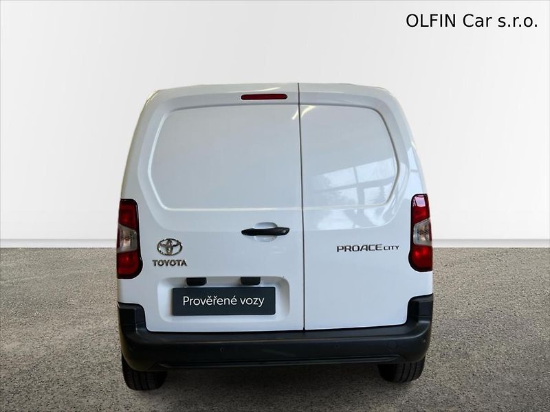 Toyota ProAce City 1,5 D-4D 75kW ACTIVE - fotka 8 z 22
