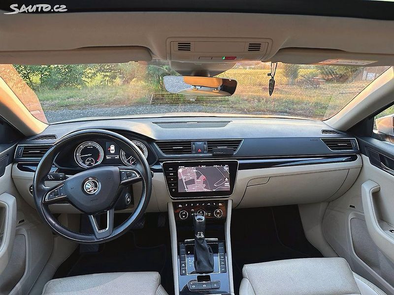 Škoda Superb (2018) L&K 2.0TDI 110kw 2018 WEBASTO - fotka 9 z 14