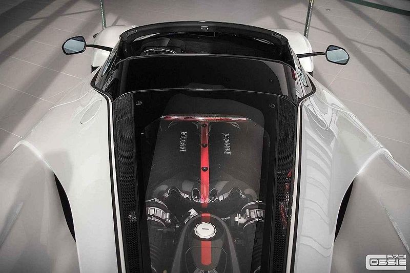 Ferrari LaFerrari Aperta.
