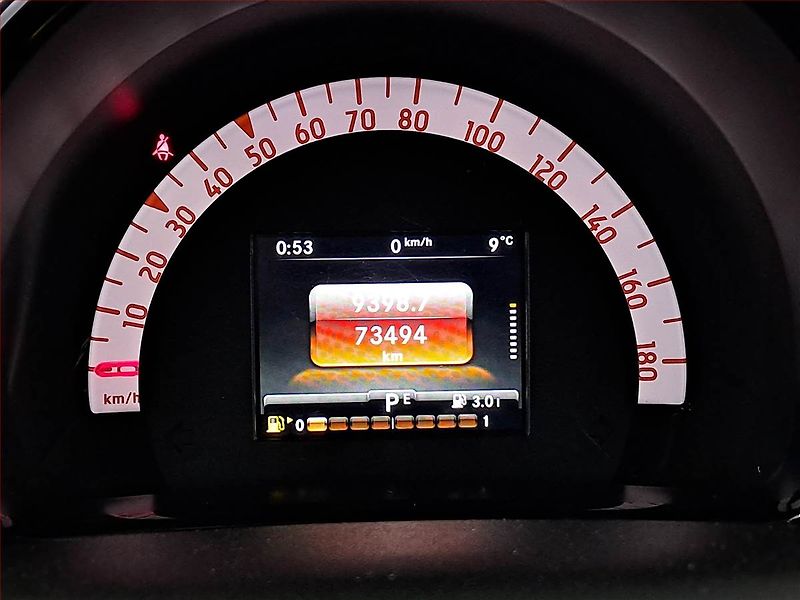Smart Fortwo (2019) 1.0, Automat, Serv.kniha - fotka 10 z 15