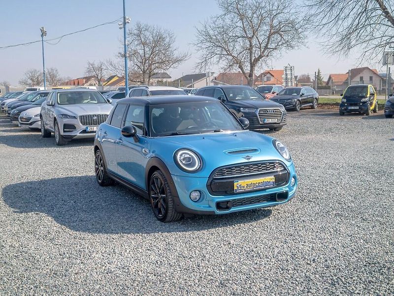 Mini Cooper S (2018) 12/18 2.0T 141KW mat - fotka 3 z 56