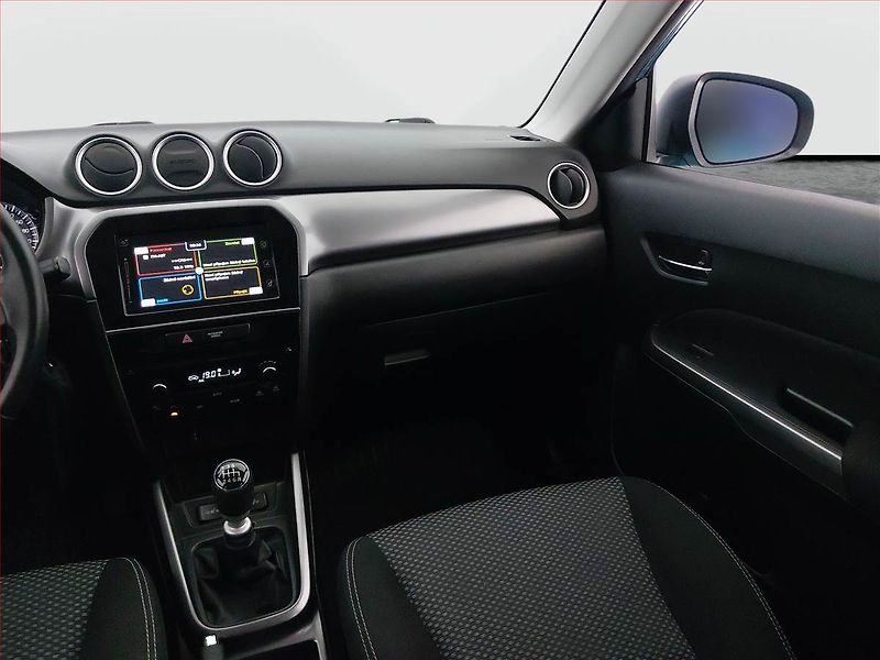 Suzuki Vitara (2019) 1.4 BoosterJet, Serv.kniha - fotka 8 z 18