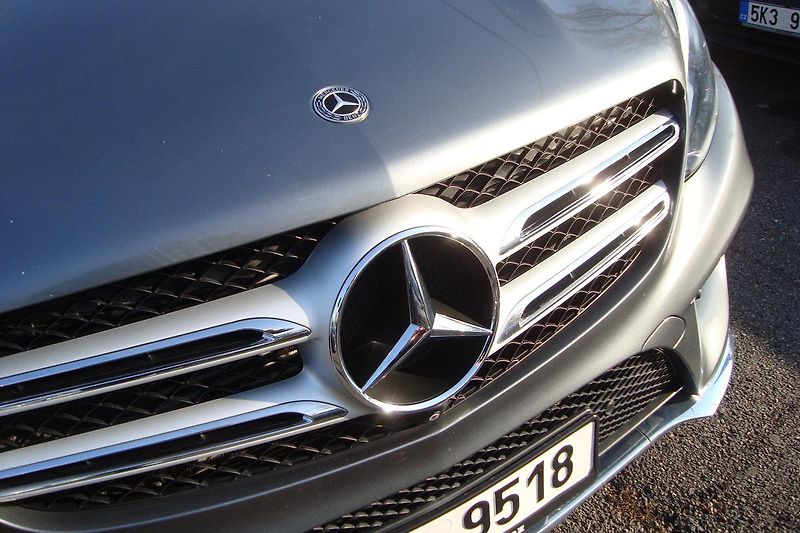 Mercedes-Benz GLE (2017) 350 D,4-Matic,AUT,AMG paket - fotka 92 z 92