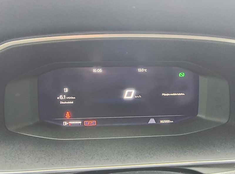Seat Leon 1.0 eTSi AT 81KWNAVI/MATRIXLED - fotka 37 z 67