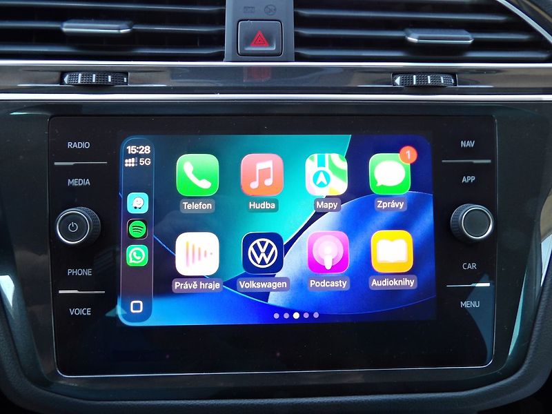 Volkswagen Tiguan (2023) 2.0TDI DSG Virtual Navi ACC - fotka 10 z 34