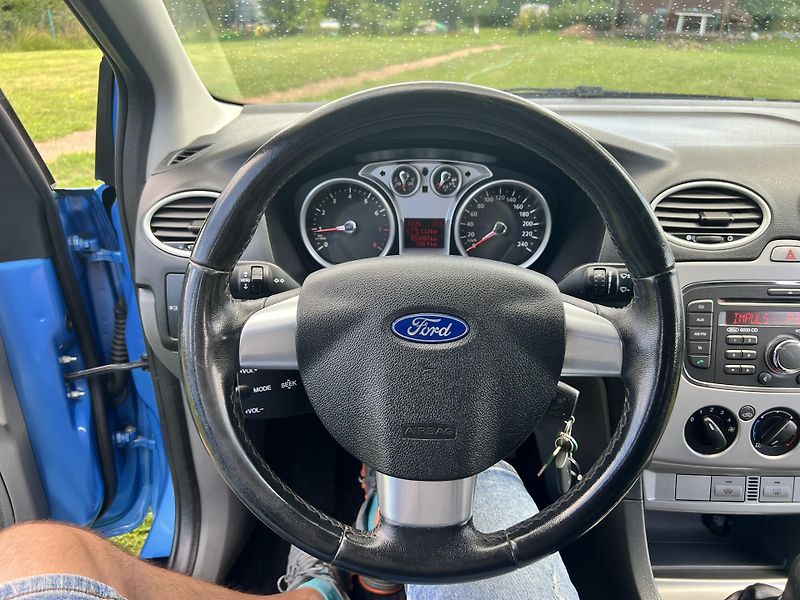 Ford Focus 1.6 74KW,55TKM!!,1MAJ,TZ,KLIMA - fotka 34 z 44