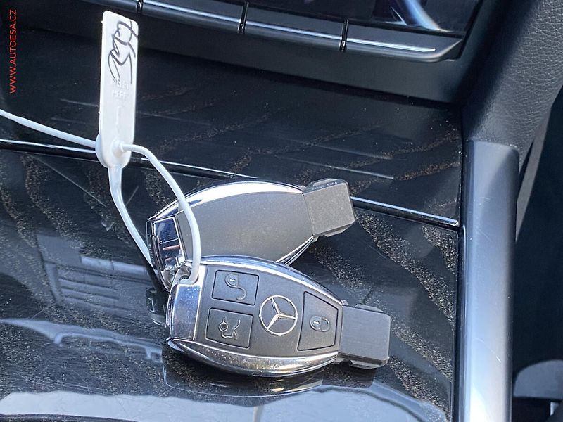 Mercedes-Benz Třídy E (2015) 3.0 CDi E350 4M, Avantgarde - fotka 21 z 21