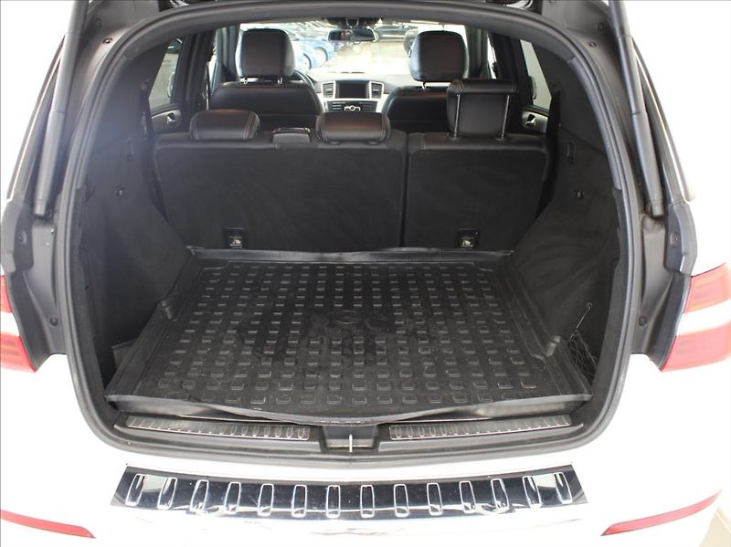 Mercedes-Benz Třídy M 350CDI 4M AMG H/K. Pano.TZ   3 - fotka 14 z 15