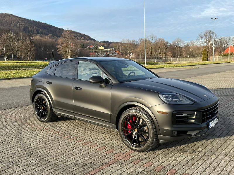 Porsche Cayenne (2024) 4.0 /349kW - fotka 1 z 15