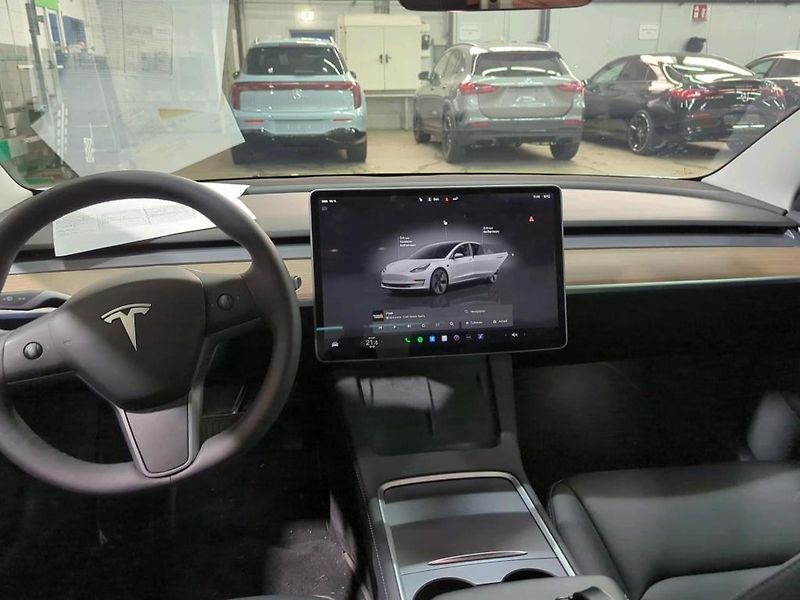 Tesla Model 3 LONG RANGE DUAL MOTOR SOH 97% - fotka 5 z 12