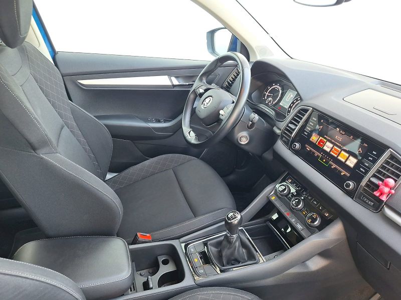 Škoda Karoq (2022) 1.5 TSI / 110 kW / 6MP / AMBIT - fotka 24 z 34