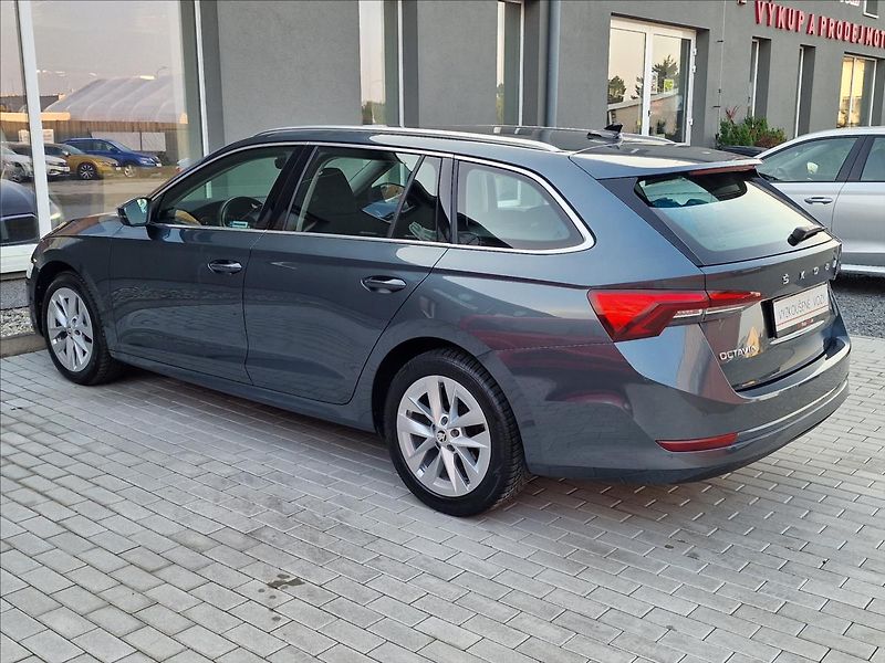 Škoda Octavia 2.0TDI Style, původ ČR,1.Maj. - fotka 7 z 50