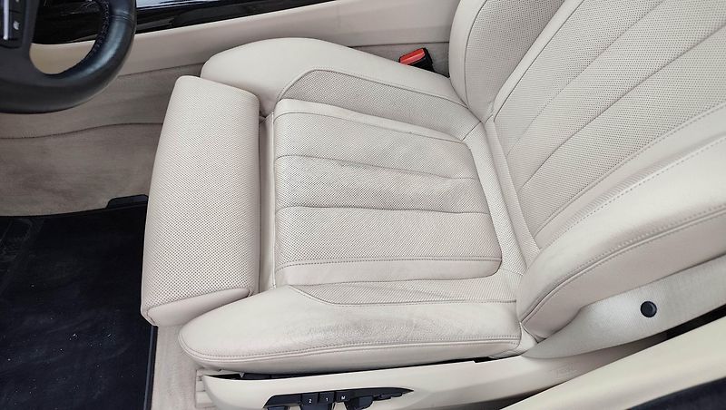 BMW X5 (2014) - fotka 30 z 63