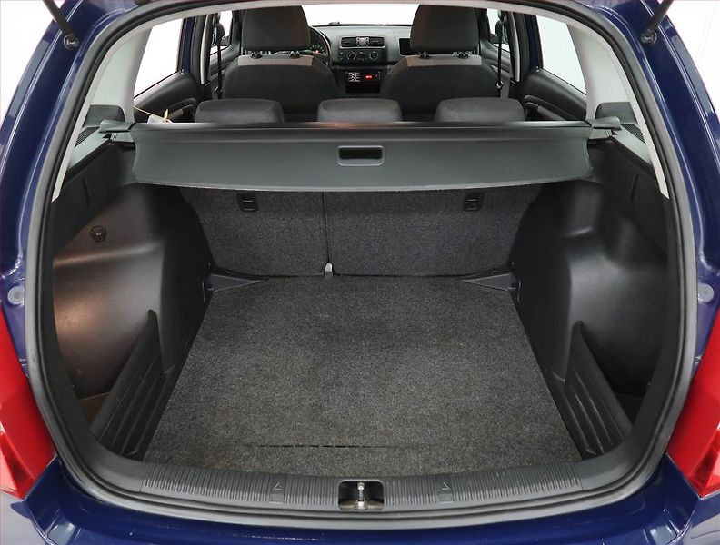 Škoda Fabia (2014) 1.2 12V, nová STK, slušný stav - fotka 13 z 13
