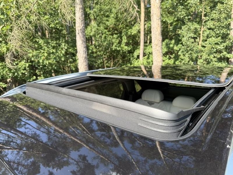 Bentley Bentayga 6,0 V12 4WD,head-up, TOP STAV - fotka 10 z 49