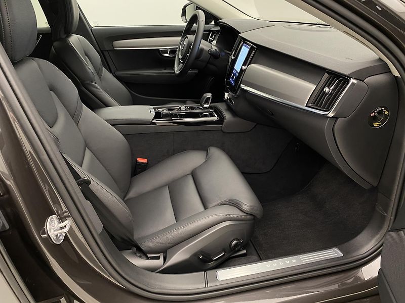 Volvo V90 T6 AWD RECHARGE DARK PLUS AUT - fotka 24 z 61