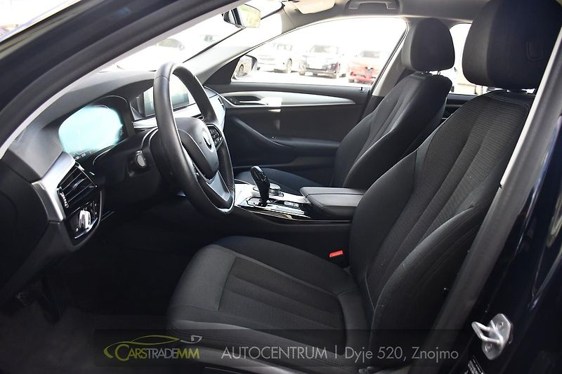 BMW Řada 5 518d ČR 1.M CARPLAY - fotka 10 z 54