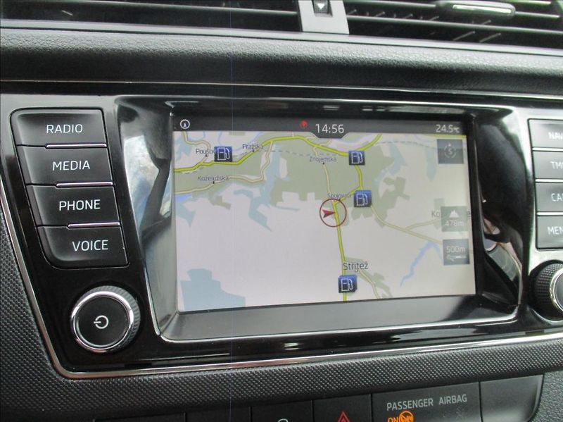 Škoda Fabia 1,0 TSI, servis,DPH,1.maj,CZ, - fotka 23 z 43