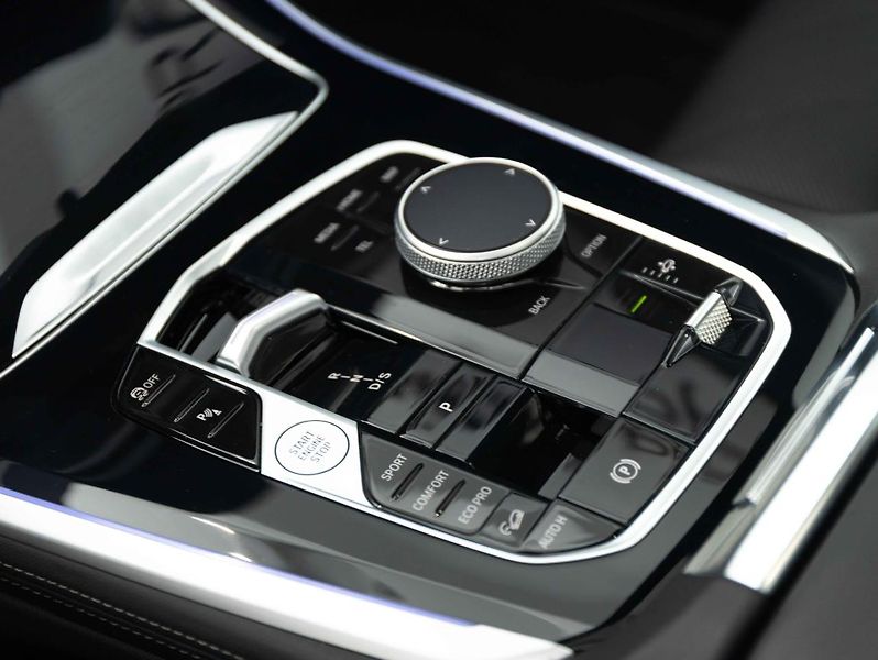 BMW X5 xDrive30d - fotka 15 z 24