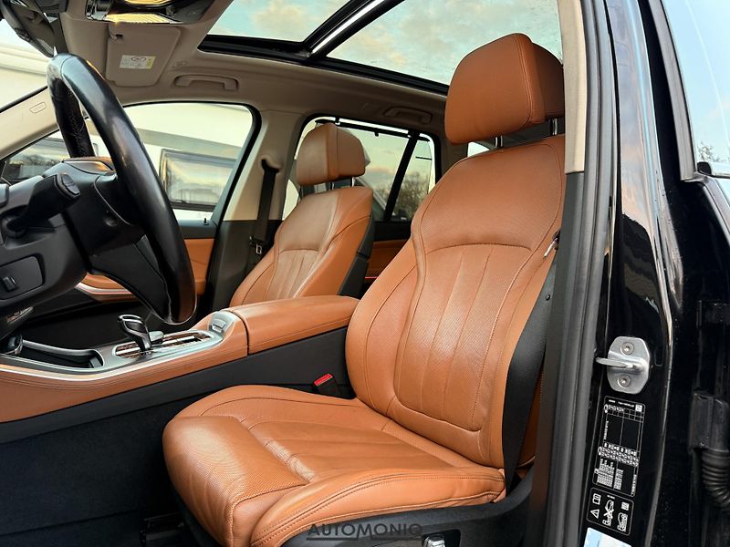 BMW X5 (2019) xDrive30d Panorama, Ambient - fotka 3 z 27
