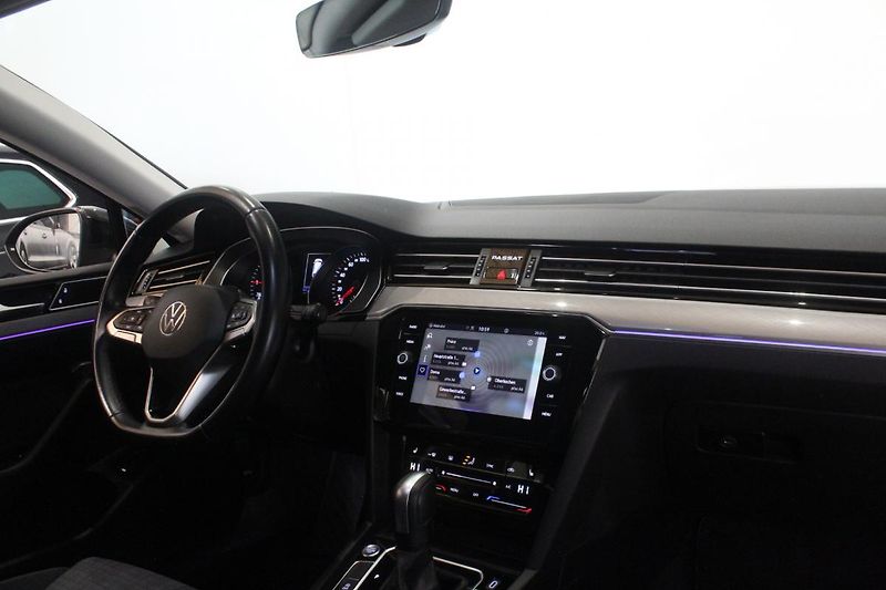 Volkswagen Passat (2020) 2.0TDI DSG Facelift Matrix  - fotka 25 z 34
