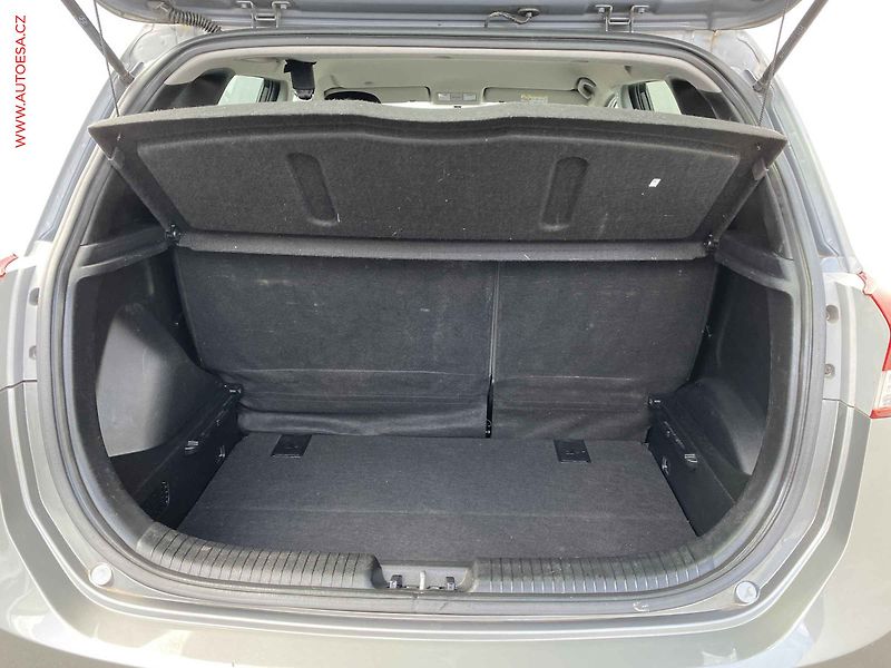 Hyundai ix20 (2018) 1.6i, Klima - fotka 7 z 16