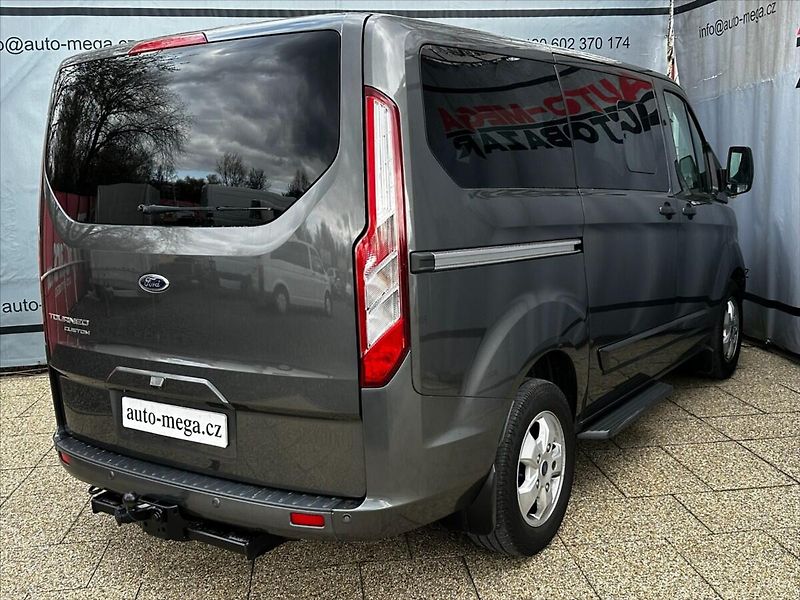 Ford Tourneo Custom 2,0 TDCi 96kW-CZ-DPH-SERVIS!! - fotka 6 z 45