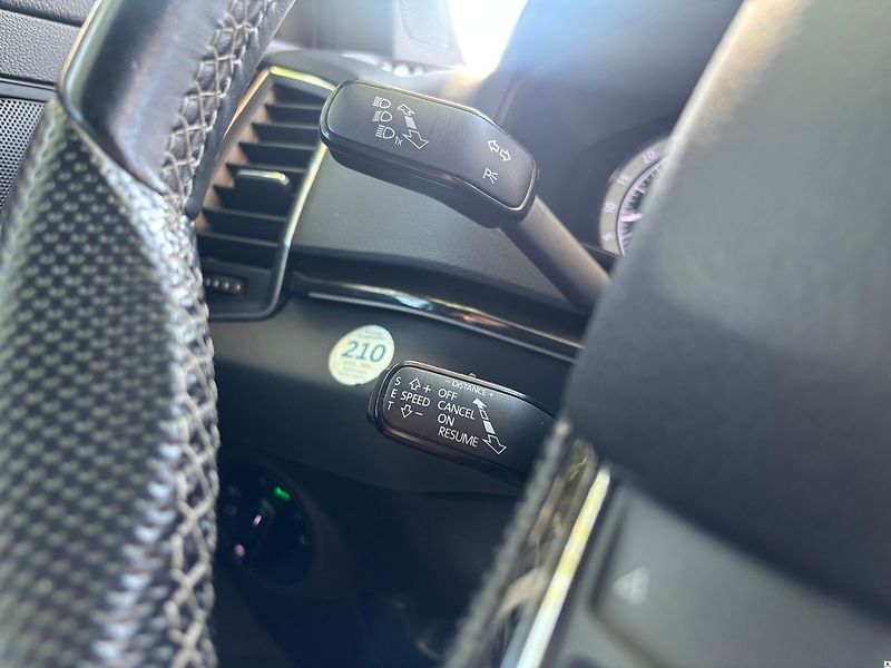 Škoda Karoq 2.0TDI 110KW/2020/Sportline-ZÁ - fotka 32 z 51