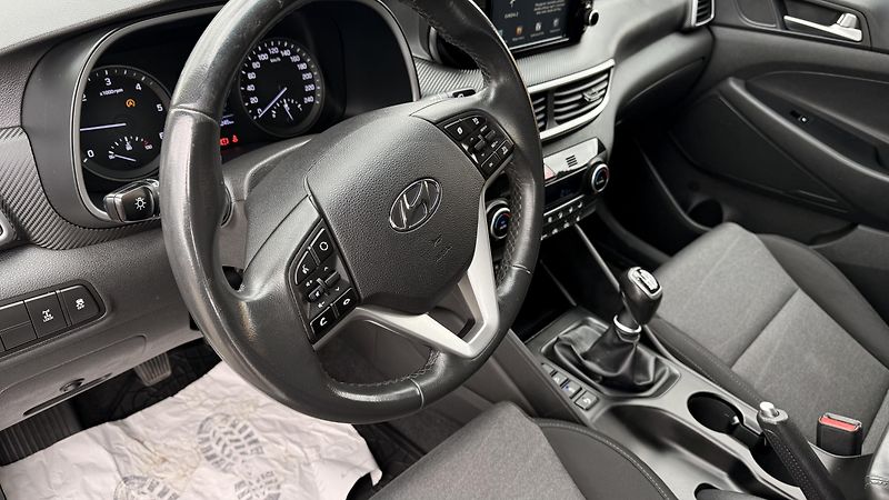 Hyundai Tucson (2020) 1.6 CRDI 4X4, ČR,2 MAJITEL - fotka 27 z 35