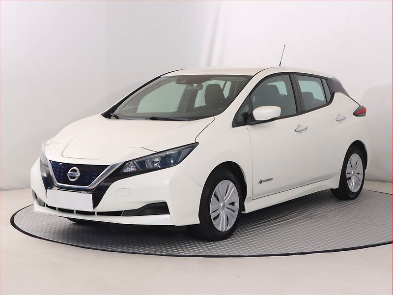 Nissan Leaf (2019) 40 kWh, SoH 91%, Automat - fotka 2 z 20