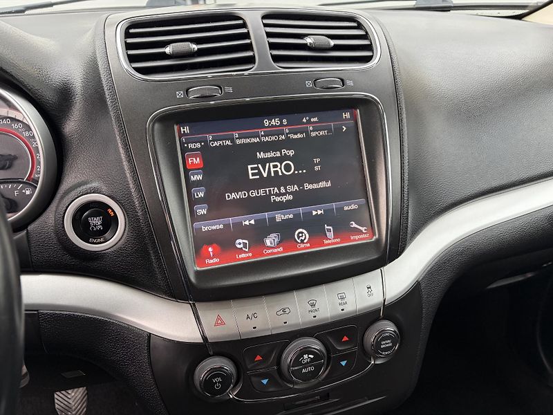 Fiat Freemont (2015) 103kW/MANUÁL/PLNÝ SERVIS/2WD - fotka 19 z 29