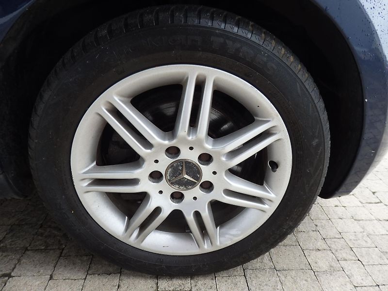 Mercedes-Benz Třídy A A 170 85 kW 4x AIRBAG - fotka 12 z 14