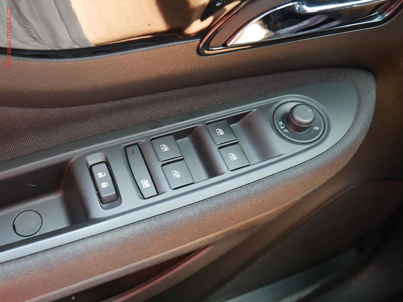 Opel Mokka (2019) 1.4T X, 2.maj,ČR, AC, LED - fotka 11 z 20