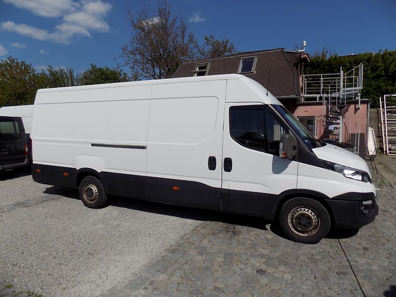 Iveco Daily 35-150 AUTOKLIMA, TAŽNÉ - fotka 6 z 37