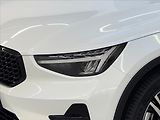 Volvo XC40 (2026) 2,0 B3 Plus Dark  8247 - náhled 4