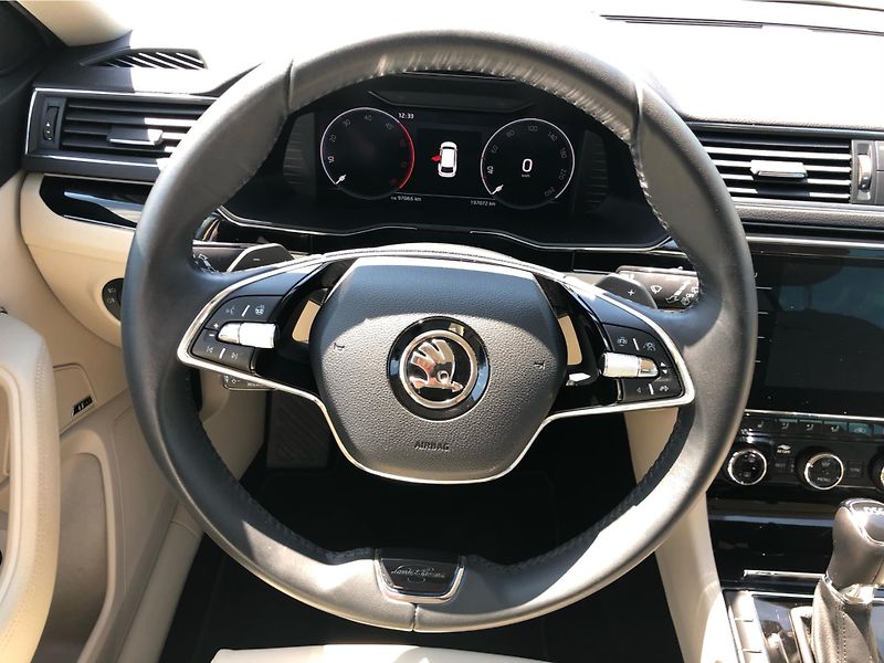 Škoda Superb Combi 2,0 TDI L&K TD 147 kW DS - fotka 18 z 30