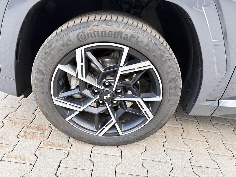 Hyundai Tucson 1.6T-GDi 118kW DCT N LINE DPH - fotka 30 z 33
