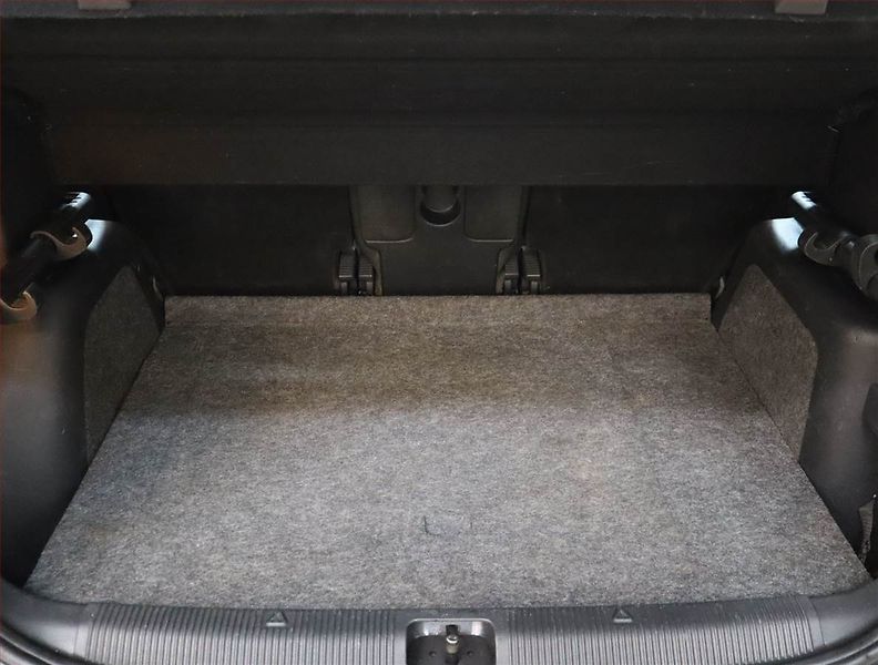 Škoda Yeti (2010) 1.2 TSI, Tempomat - fotka 14 z 17