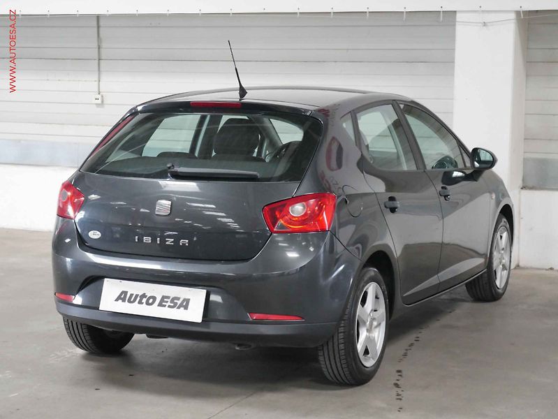 Seat Ibiza (2009) 1.2i, 1.maj,ČR, servis.kniha - fotka 6 z 15