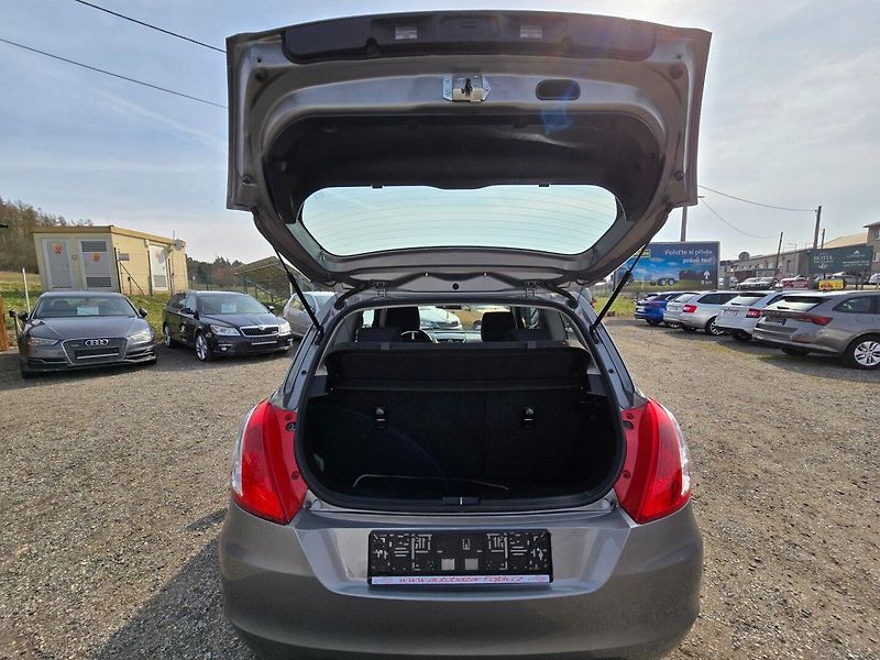 Suzuki Swift (2016) 1.2 VVT 69KW klim - fotka 14 z 20