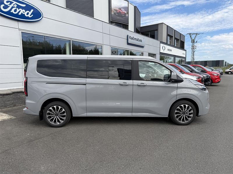 Ford Tourneo Custom Titanium X L2, Tourneo, 2.5 Du - fotka 2 z 22