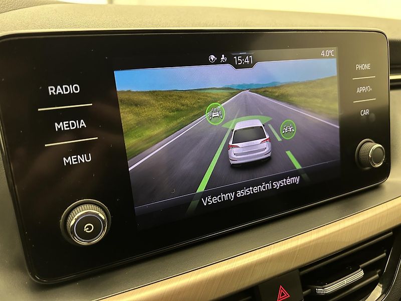 Škoda Scala 1.0 TSI Style - fotka 13 z 24